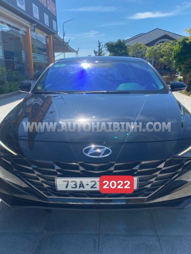 Hyundai Elantra 1.6 AT Đặc biệt 2022