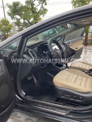 Xe Kia Cerato 1.6 AT 2018