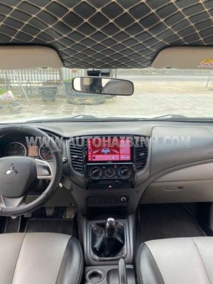 Xe Mitsubishi Triton 4x2 MT 2019