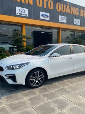 Xe Kia Cerato 1.6 MT 2020