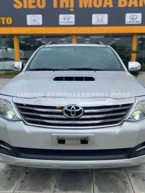 Xe Toyota Fortuner 2.5G 2015