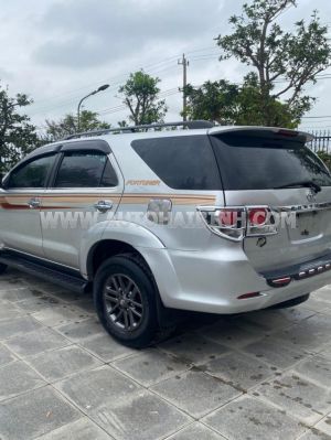 Xe Toyota Fortuner 2.5G 2015