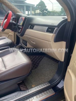 Xe Mitsubishi Outlander 2.0 CVT 2018
