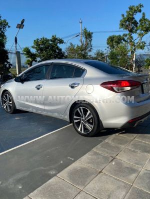 Xe Kia Cerato 1.6 MT 2018