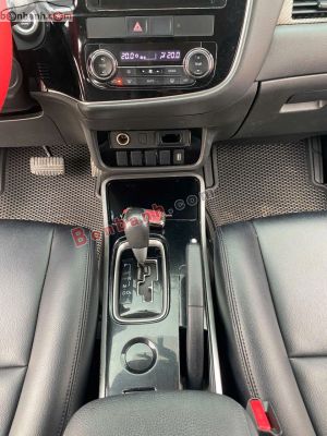 Xe Mitsubishi Outlander 2.0 CVT 2019